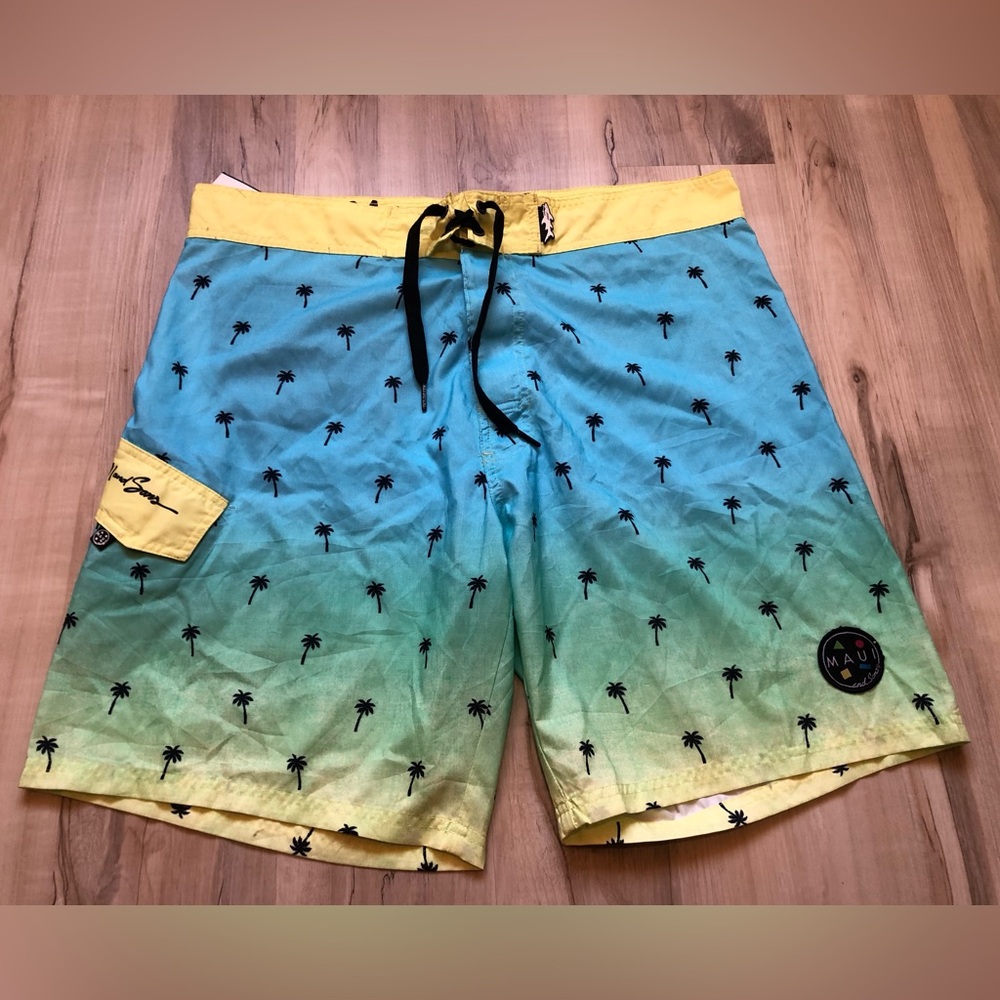 ✨$12 Clear Out ✨ Maui and Sons Yellow Blue Fade Palm Tee Print Board Shorts W38"